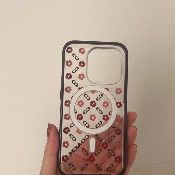 Coach Tea Rose iPhone 15 PRO Case, Compatible with MagSafe - Picture 12 of 14